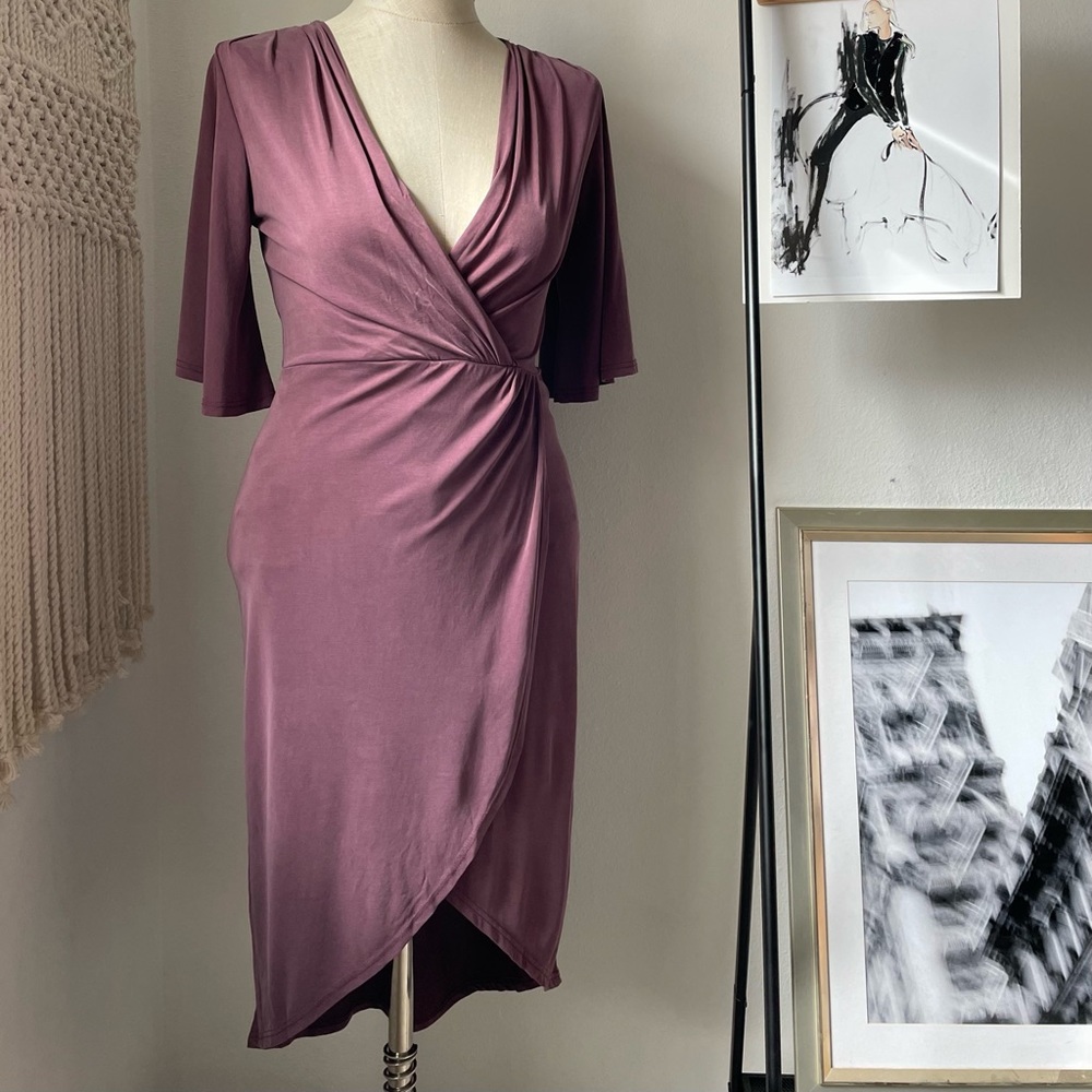 🛍 Lulus purple cross wrap dress with ruffle sleeve